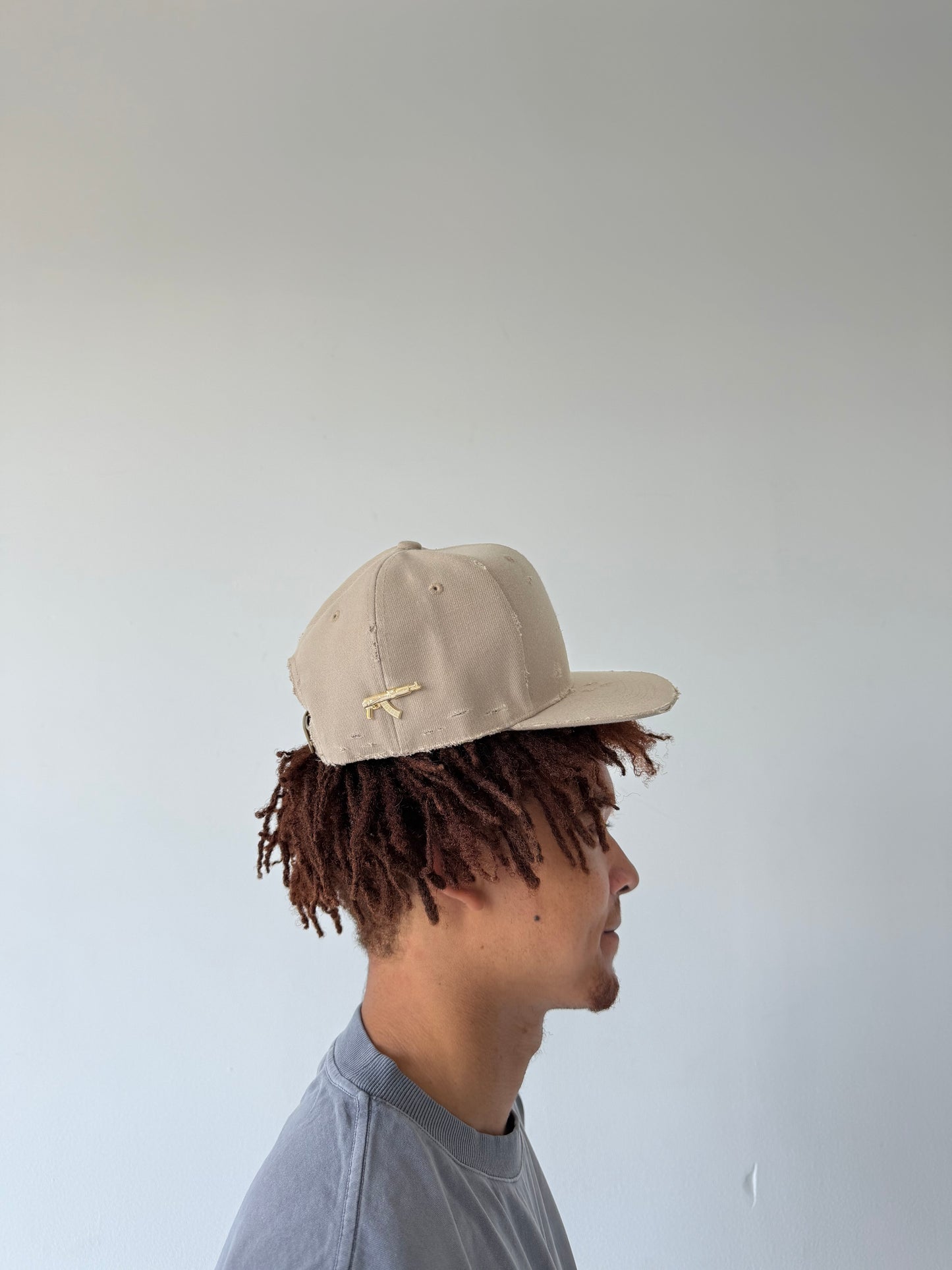 "WAR" hat in Khaki